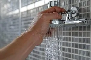 changer une pomme de douche