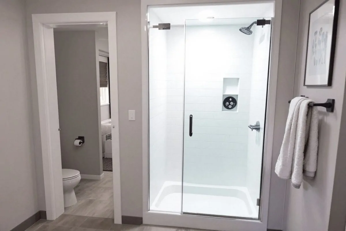 Changer une cabine de douche dans un mobil home : guide complet